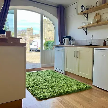 The Cart House At Snape Castle Mews *