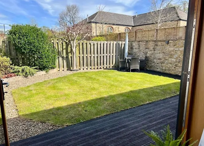 The Cart House At Snape Castle Mews *